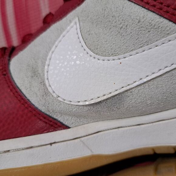 Size 12 - Nike Dunk Pro SB Low Valentines Day Men 304292-612 - Picture 12 of 16